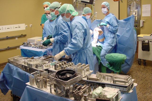 Kunstgelenkersatzoperation am Knie